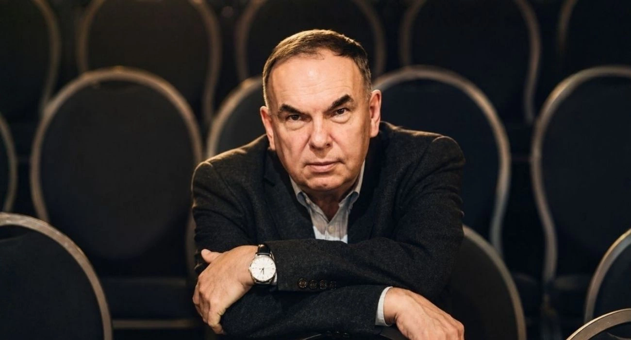 The Director Who Turned Theatre Into a Mirror of Society: The Enduring Legacy of Krzysztof Babicki