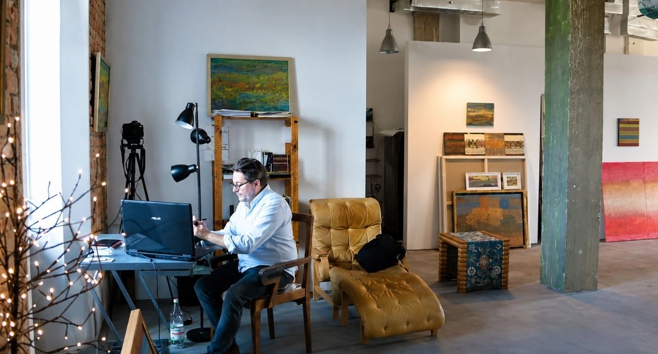 Przemko Stachowski at work in his studio.