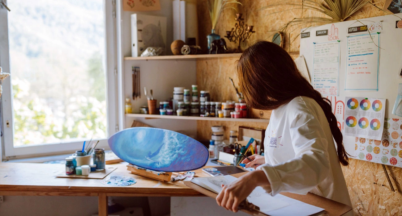 From Local Studio to Global Audience: How Independent Creators Build International Brands